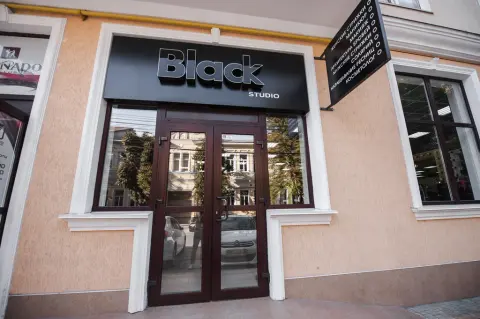 Black Studio