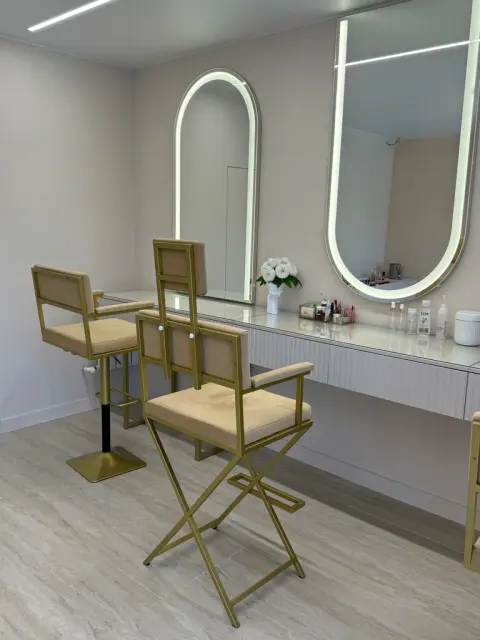 Beauty room