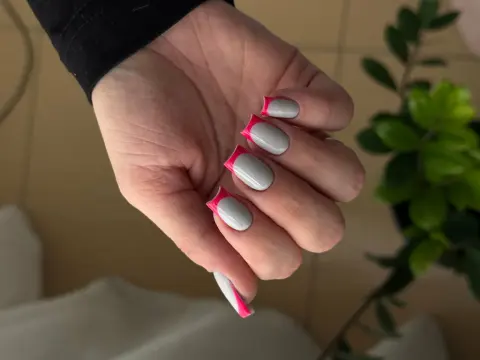 DM Nail studio