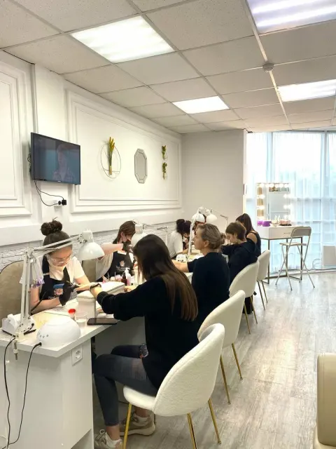 Nail Weekend
