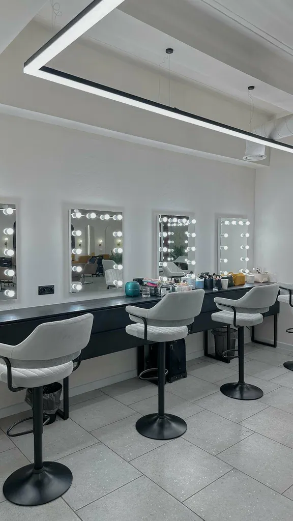 Twins Beauty House — фото 1