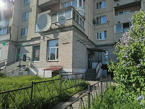 Визажист-бровист