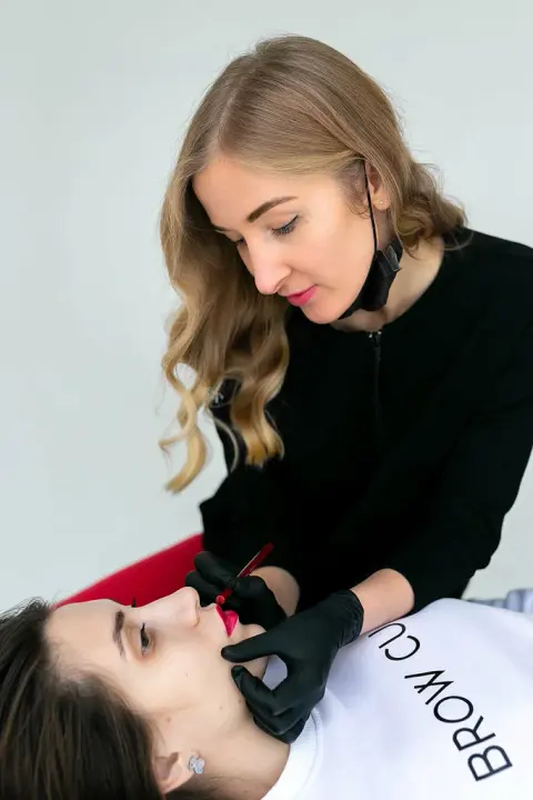 Культ бровей