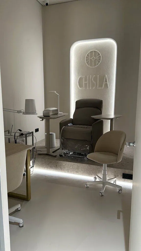 Chisla Nail Studio — фото 1
