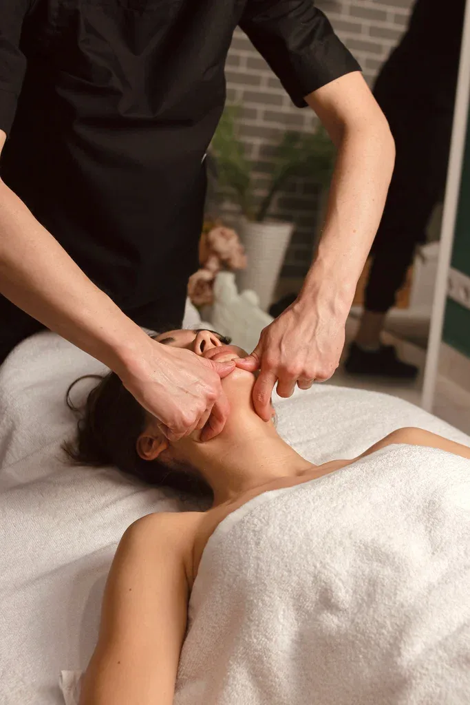 Hands massage — фото 2