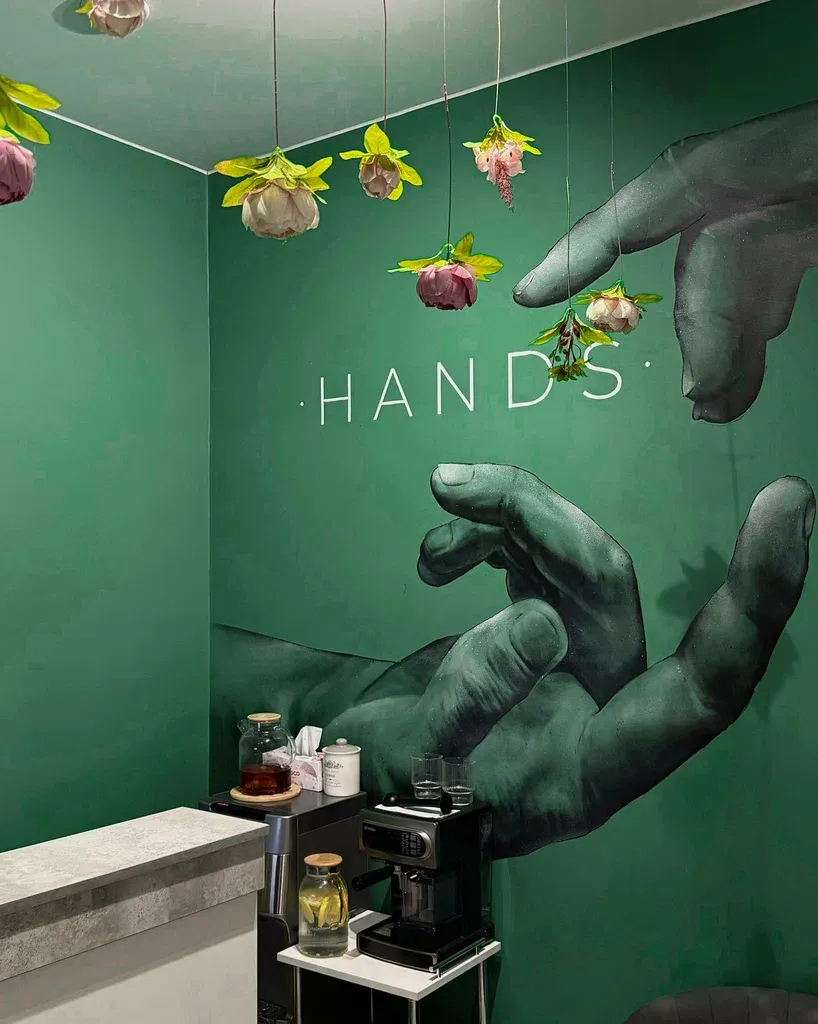Hands massage — фото 6