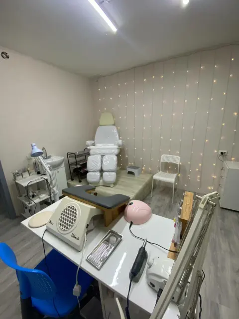 IV. BeautyStudio