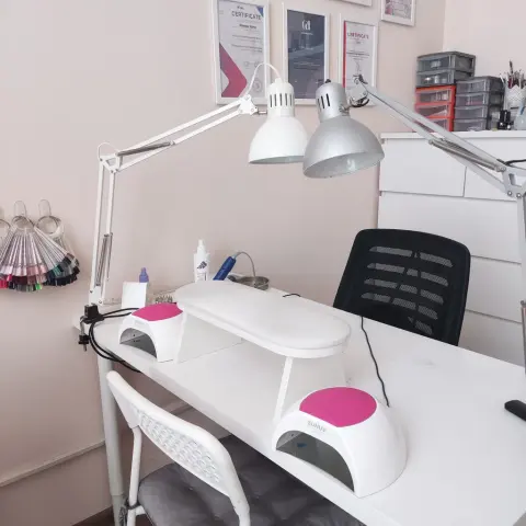 Novitskis_nails