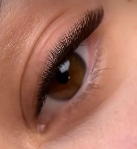 Usacheva. lash