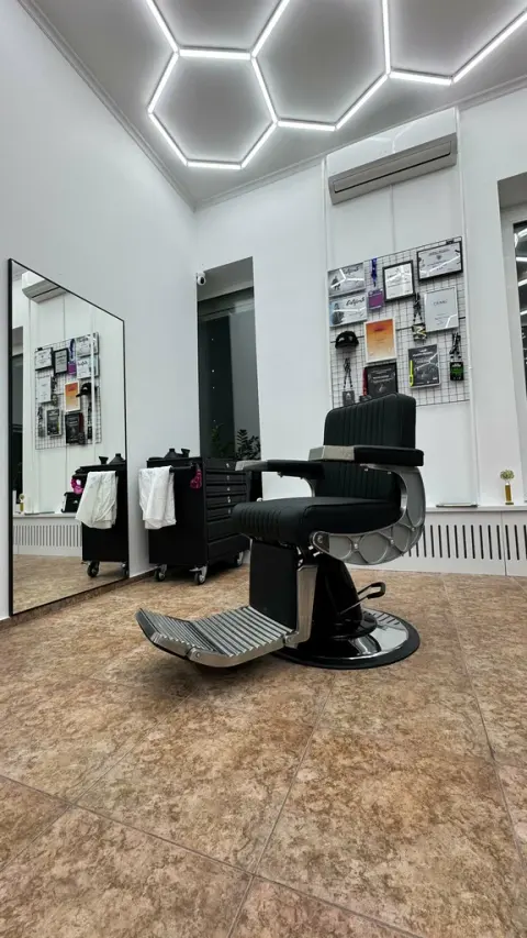 Yuni Cut studio