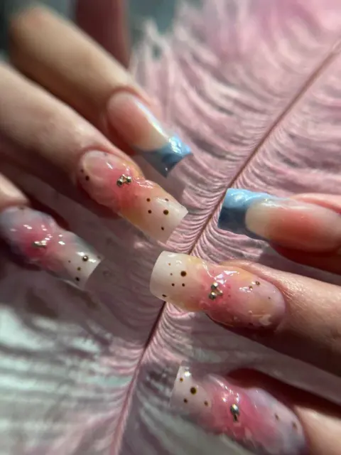 Zaka Nail